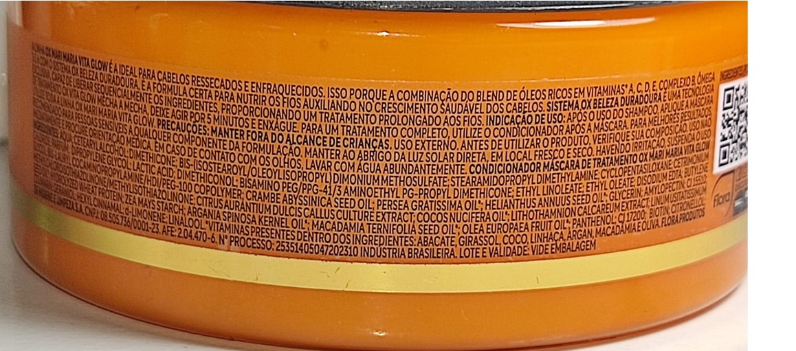 composição Vita Glow Ox Mari Maria. 